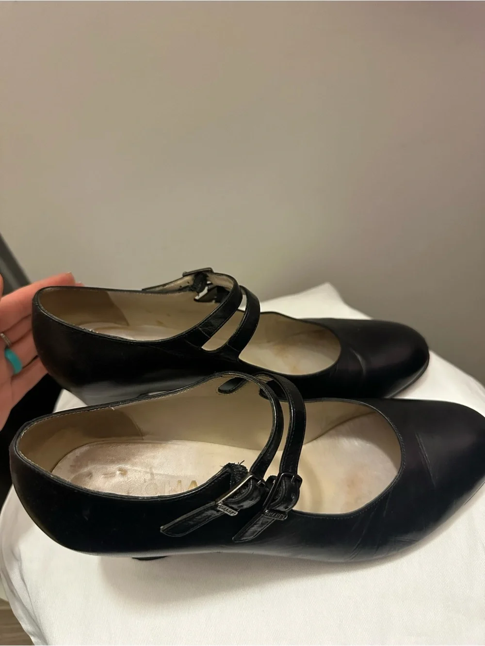 CHANEL elegant black